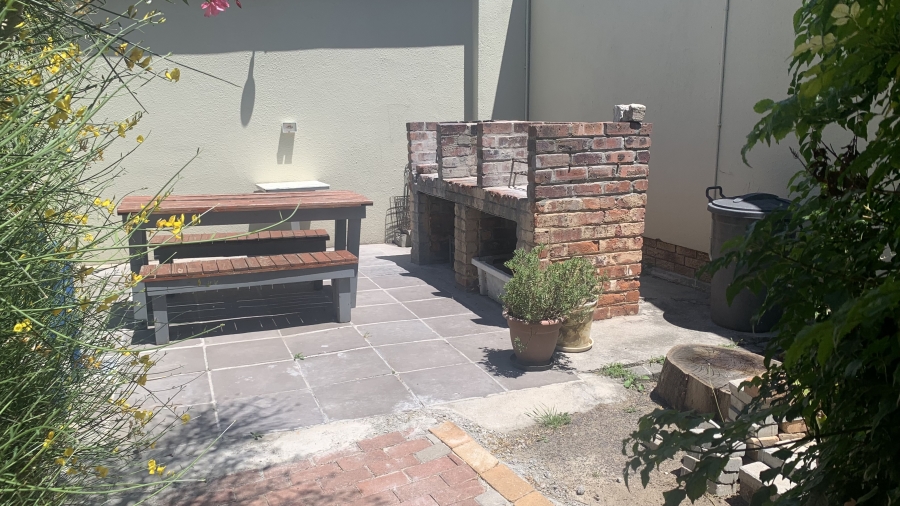 2 Bedroom Property for Sale in Somerset West Western Cape